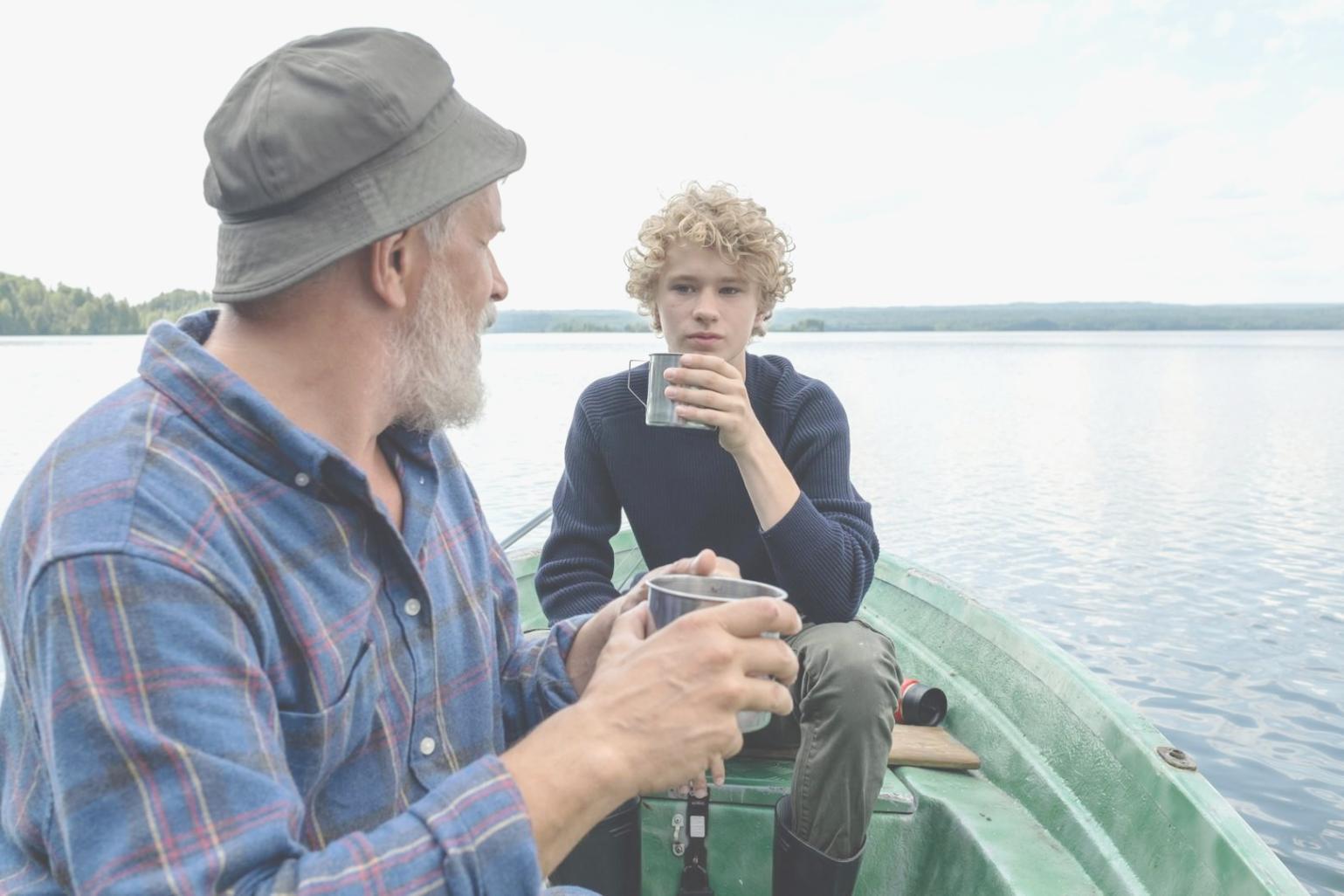 Gruppo di lavoro durante una sessione educativa